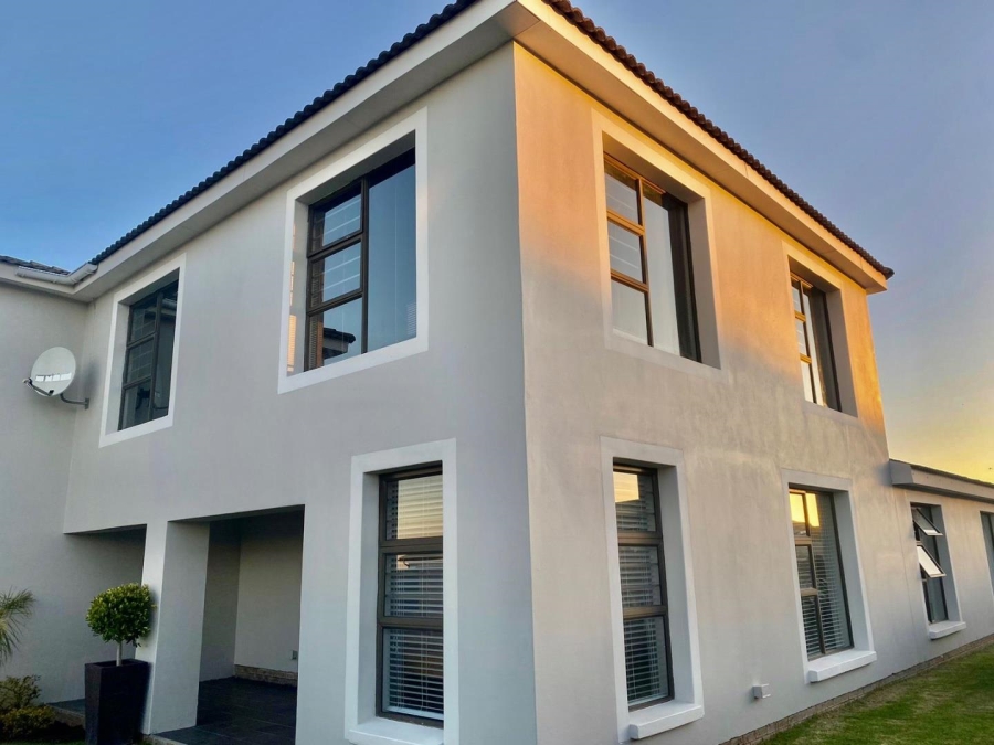 4 Bedroom Property for Sale in Fountains Estate Eastern Cape